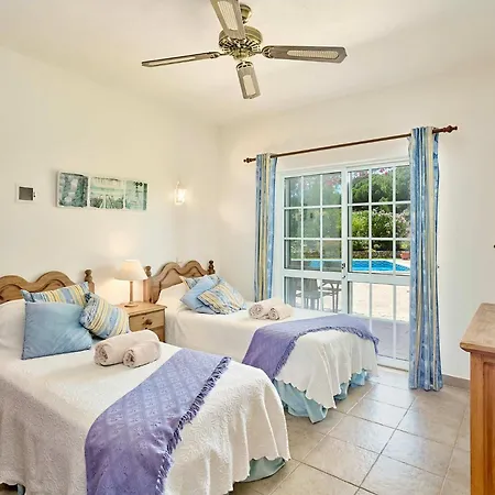 Villa Vista Da Montanha By Vintage Travel
